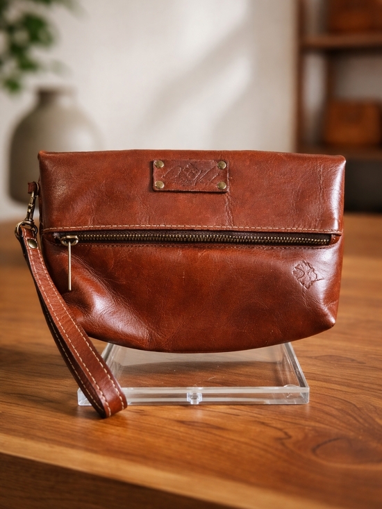 Patricia Nash Handbags - Patricia Nash Cognac Brown Leather Wristlet